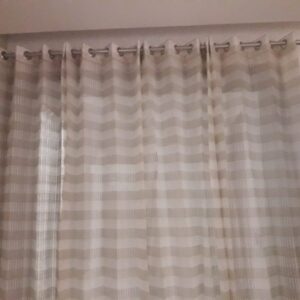 CURTAIN 61